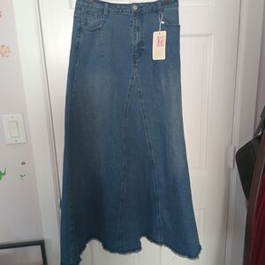 Women's Blue Denim Maxi Skirt with Panel Detail Size : LARGE 60% Cotton